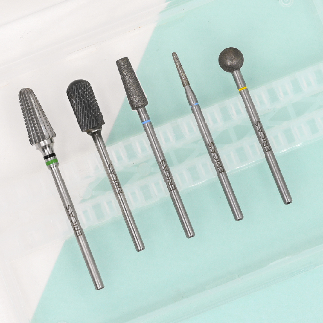 ESSENTIAL KIT