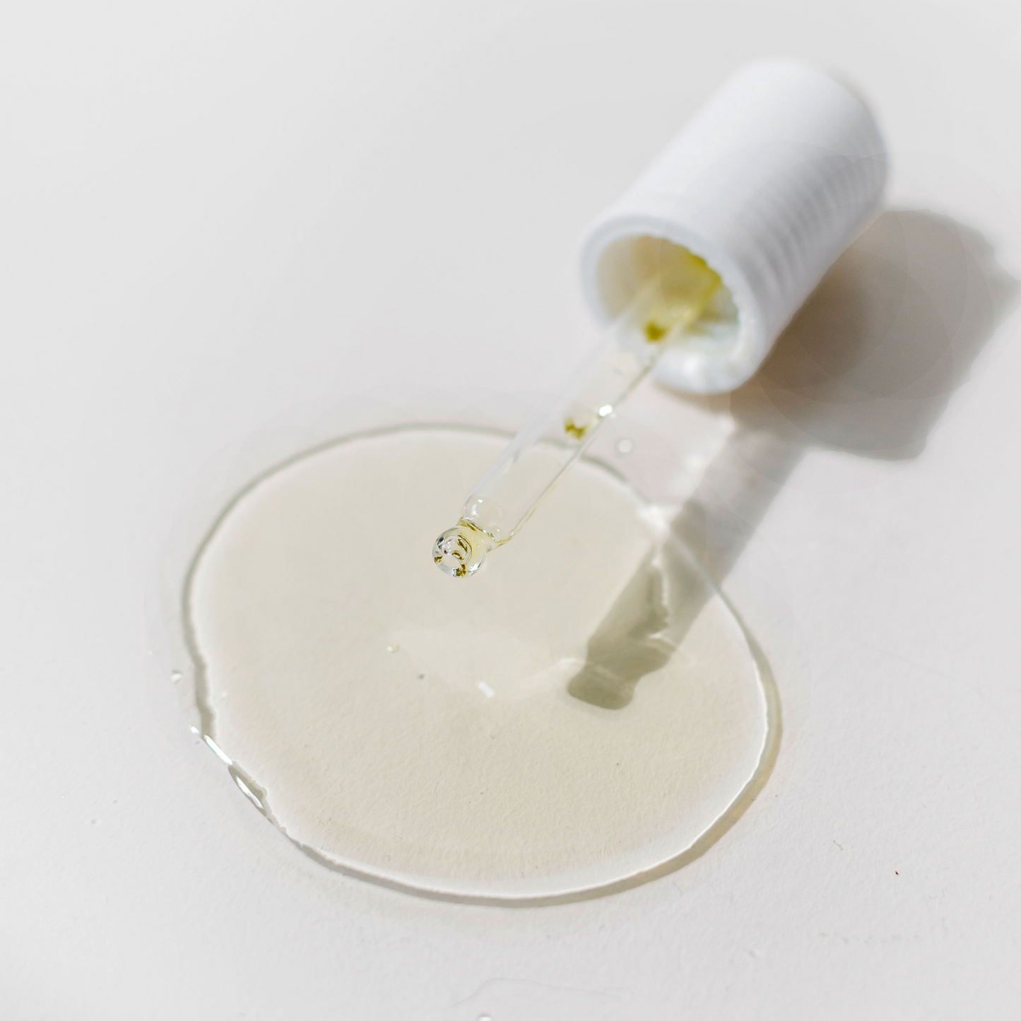 LUNU-LUXE CUTICLE OIL - ERICA'S GREEN TEA