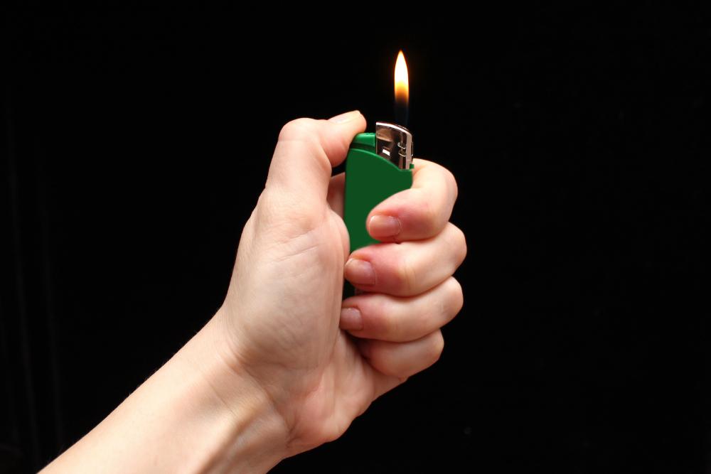 ACETAL ROD FIRE RESISTANT, 4"