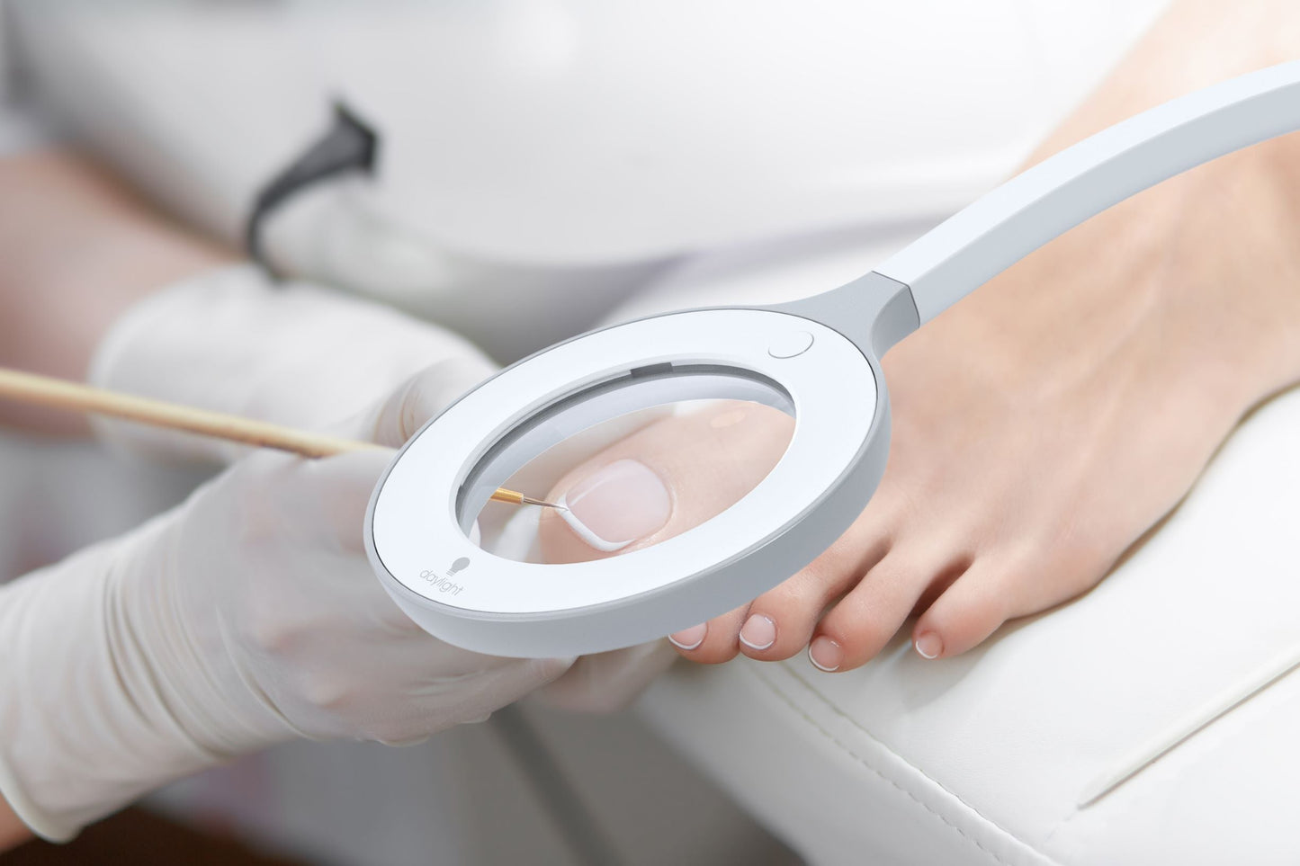 Pedicure with Omega 3.5 Magnifier Light